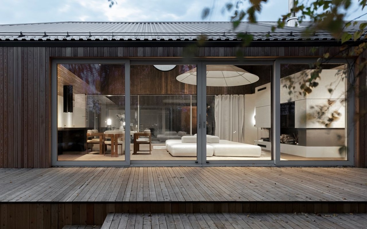 Внутреннее наполнение дома и окружающий природный ландшафт находятся в постоянном взаимообогащающем диалоге