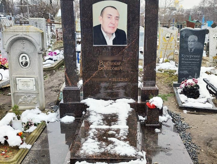 Установить памятник из гранита в Воронеже легко, если работать с гидом от компании ГРАВИСТО