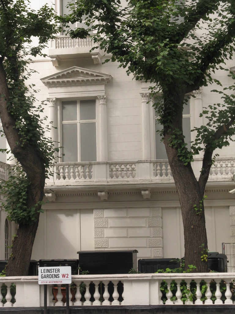 Ненастоящие окна Фото:commons.wikimedia.org