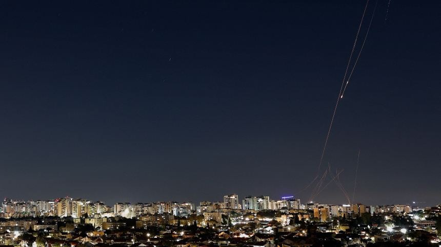    Фото: Reuters/Amir Cohen; 5-tv.ru