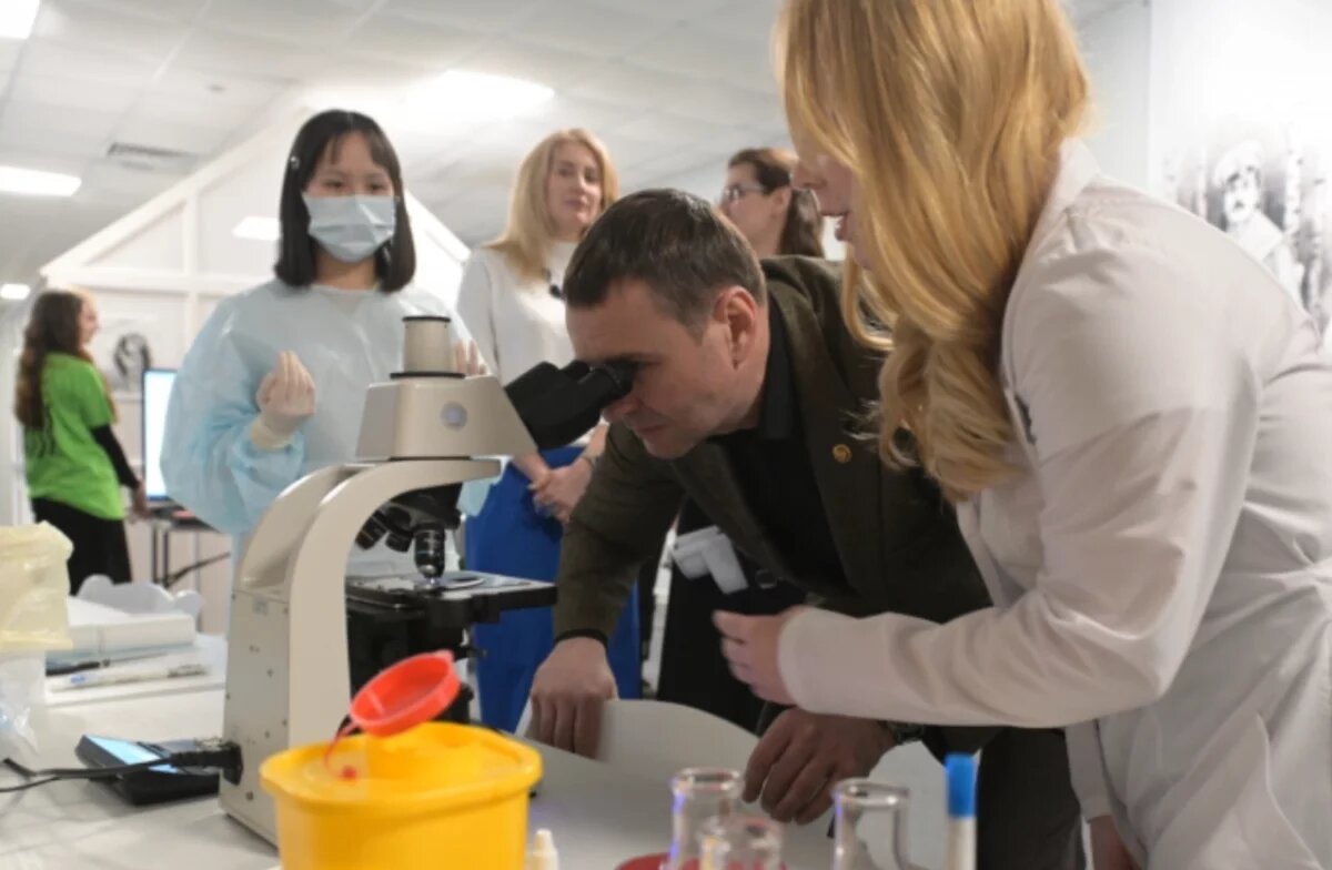    Более 2500 молодых хабаровчан приняли участие в чемпионате «Профессионалы»