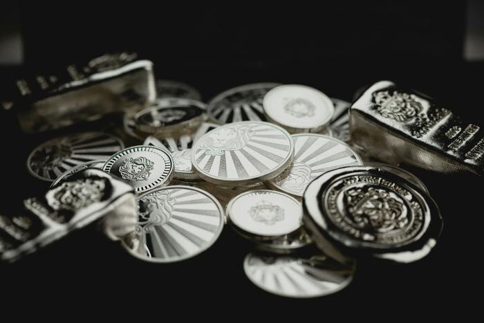 Обложка © Unsplash / Scottsdale Mint
