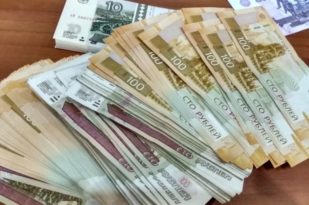    В Красноярске осудят экс-директора ЧОПа за взятку в 300 тысяч рублей