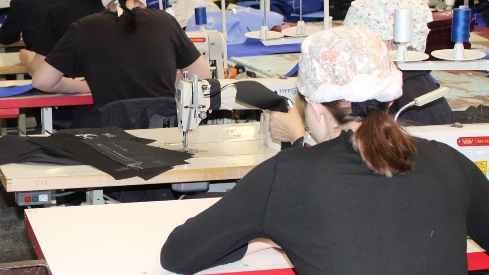 В Нижнем Тагиле осужденные сошьют одежду для колоний за 26 млн рублей