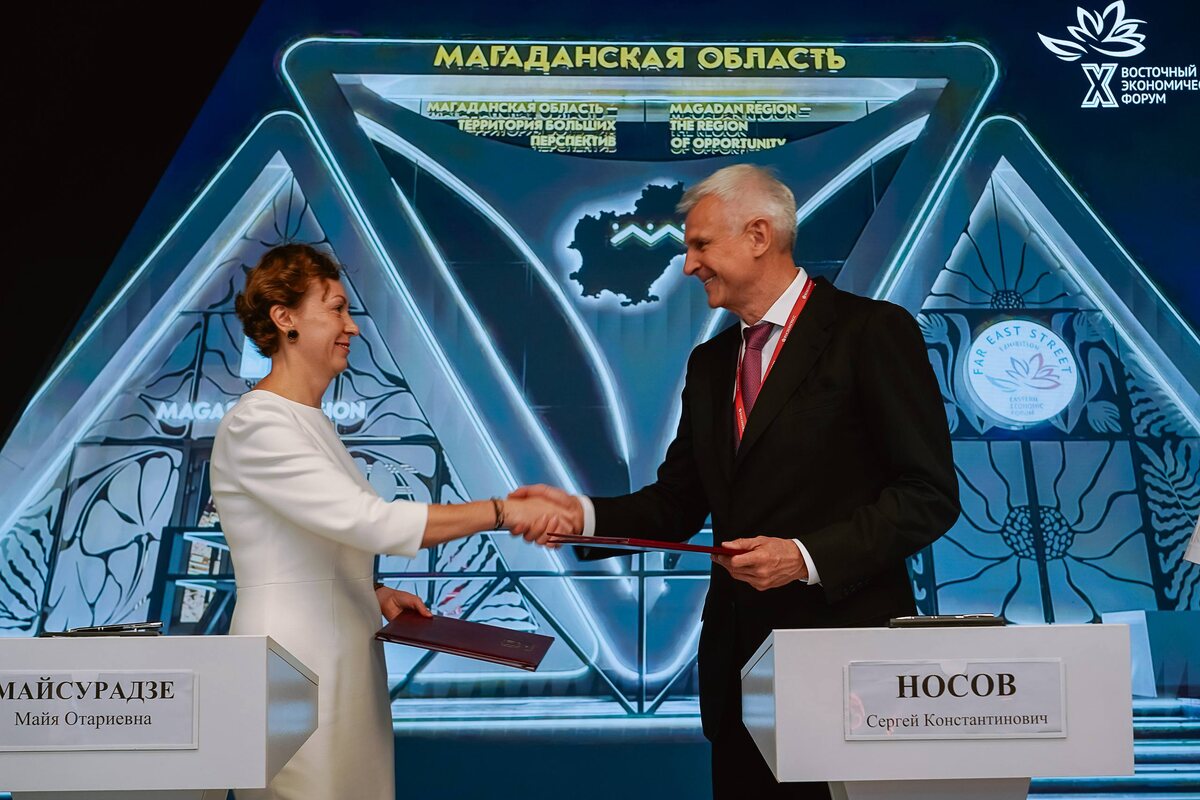   Подписание соглашения с гимназией / Фото: тг-канал Сергея Носова