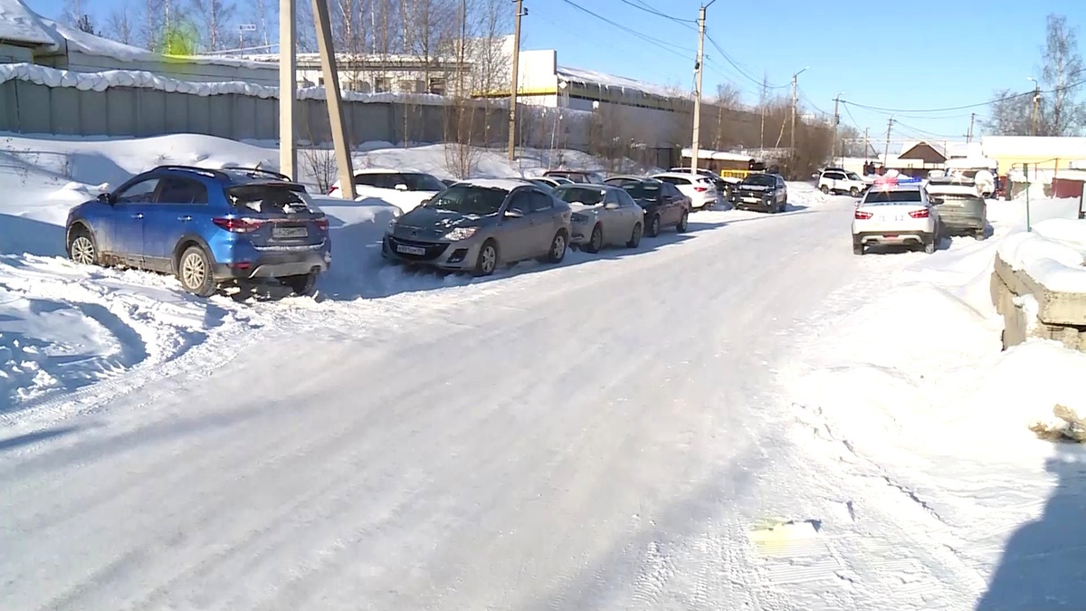    В Нефтеюганске ищут нарушителей правил парковки