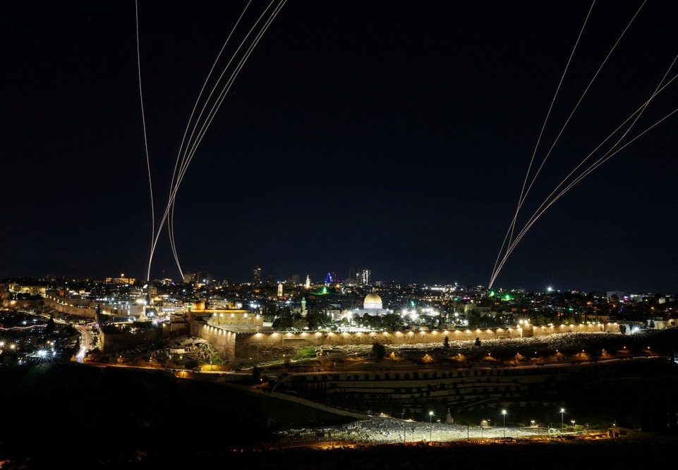    Страны Персидского залива предупредили Иран о готовности к ответным действиям REUTERS