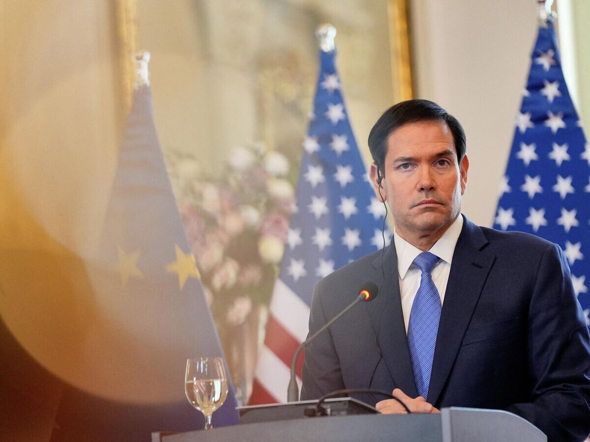    Госсекретарь США Марко Рубио во время совместной пресс-конференции с премьер-министром Словакии Робертом Фицо в Братиславе | © REUTERS / Alex Brandon