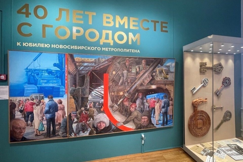    На выставке представлено более 100 экспонатов. Фото: Пресс-служба мэрии Новосибирска