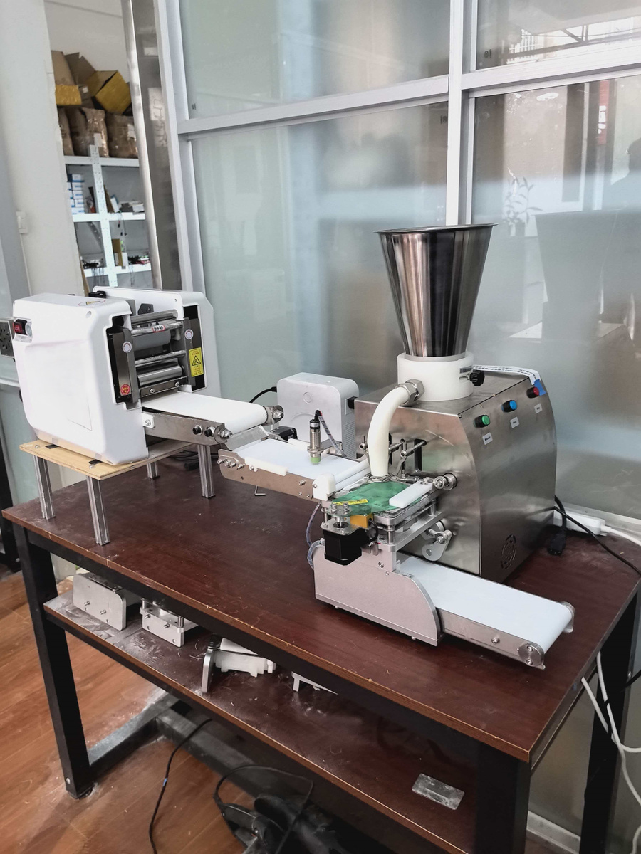 Машина производства хинкали DE-81