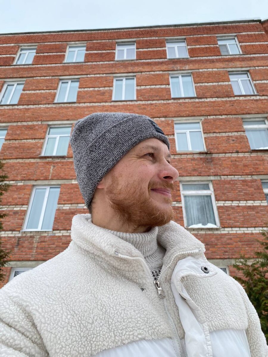 Жаловаться на нехватку времени – значит незаметно тратить его  Максим Воронкин, психолог, наставник, автор.