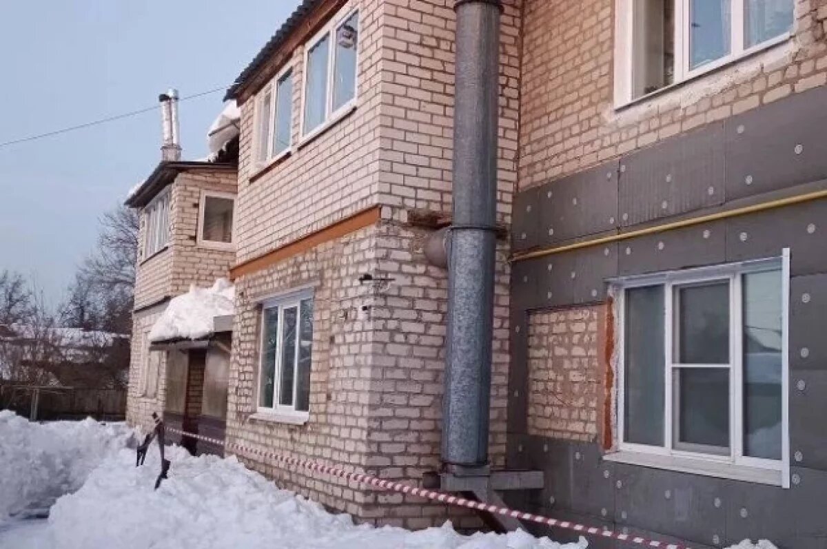    В Калужской области возбудили УД после травмирования людей снегом с крыш