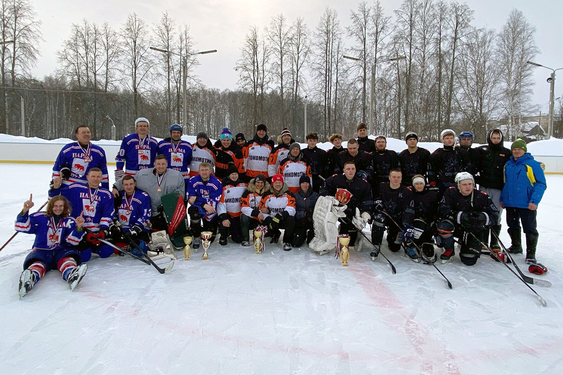    Победители Кубка и Чемпионата Верещагинского МО – Парма и Спутник. Фото: Верещагинский вестник
