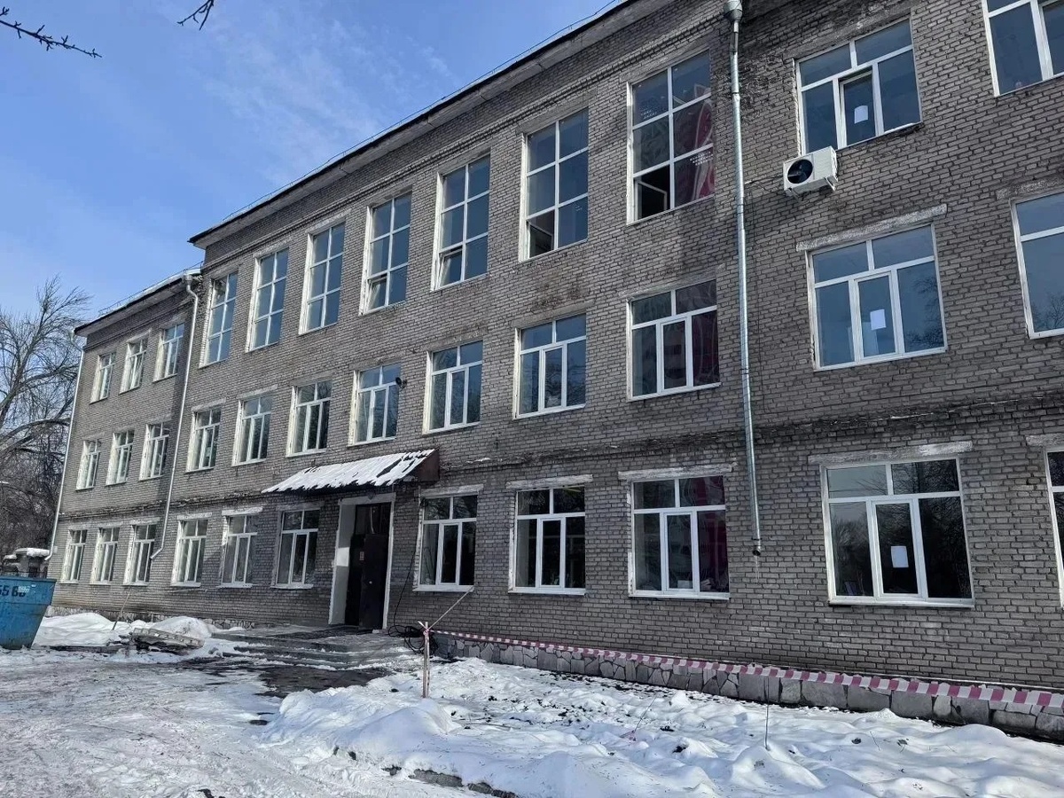    В Уфе продолжается капремонт гимназии № 111 по Народной программе