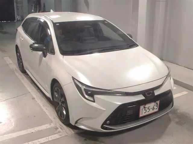 Toyota Corolla Touring 2023 год