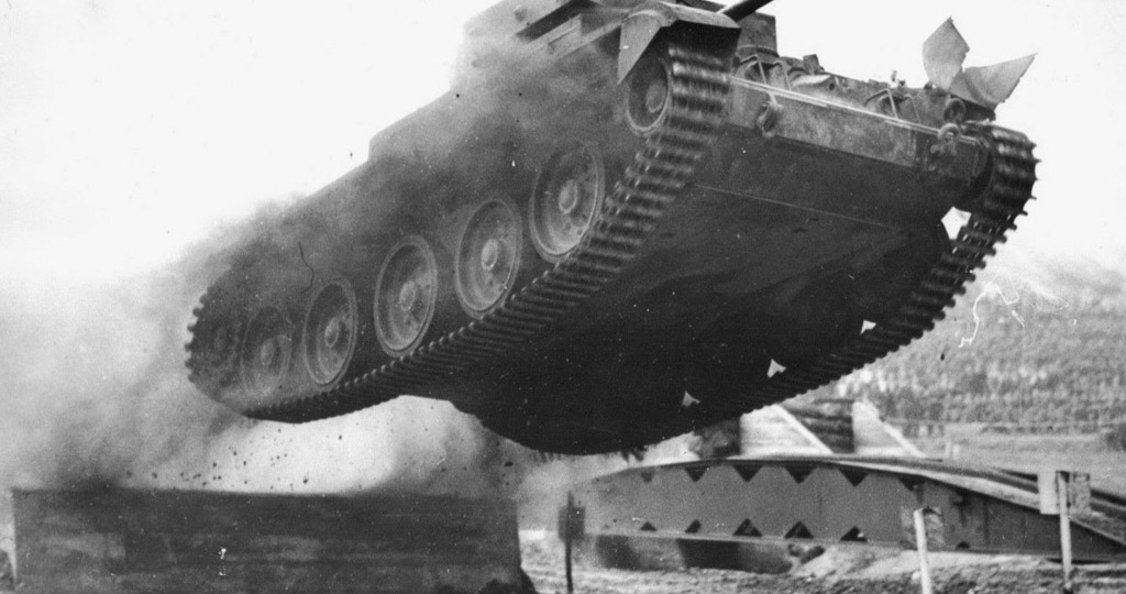 Быстроходный квадратный английский "крейсер"