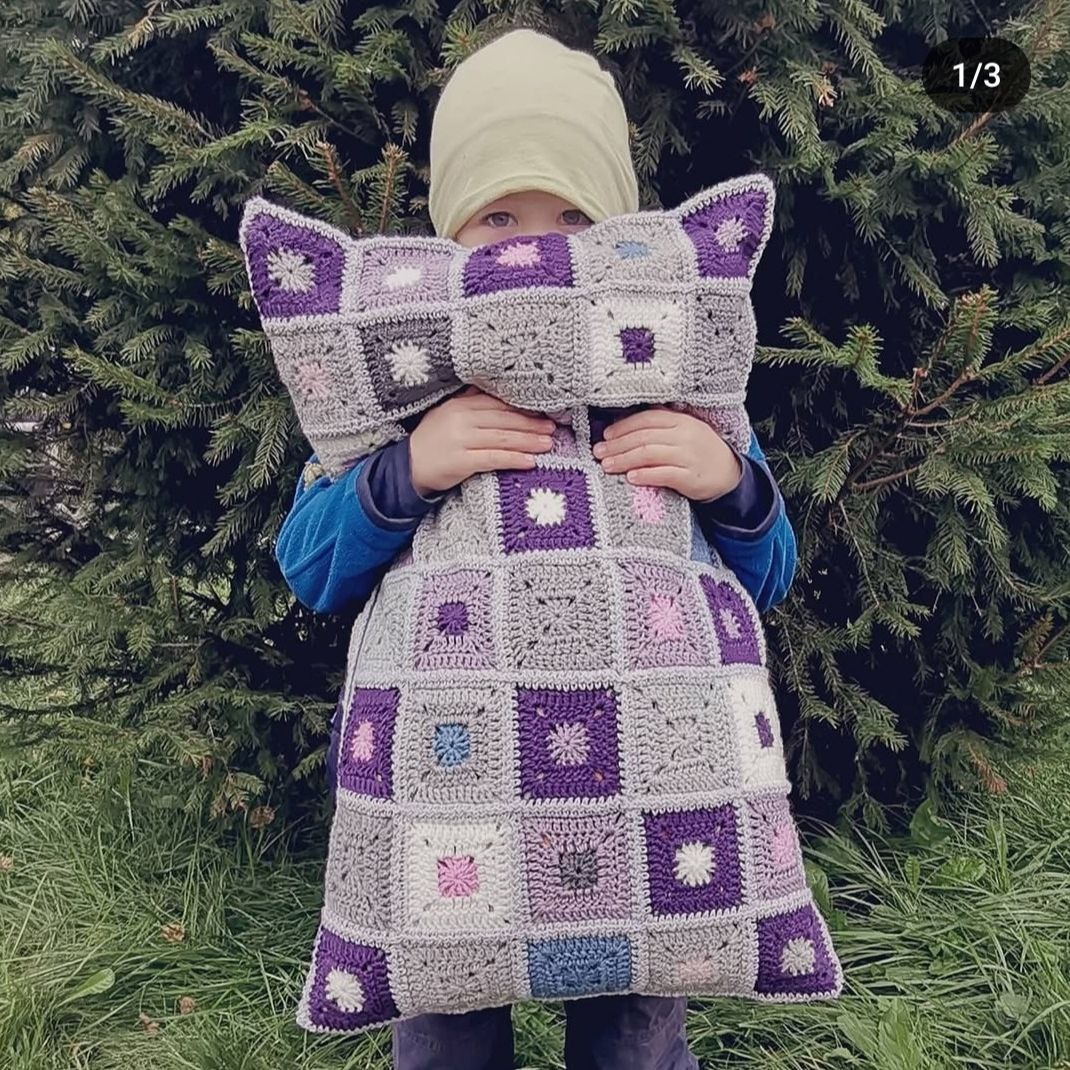 Вязаный чехол на подушку