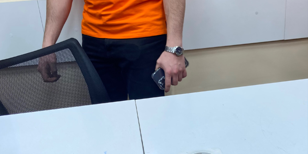 Сервис DNS. Идея подарка и почему сонные сотрудники не заинтересованы продавать товар