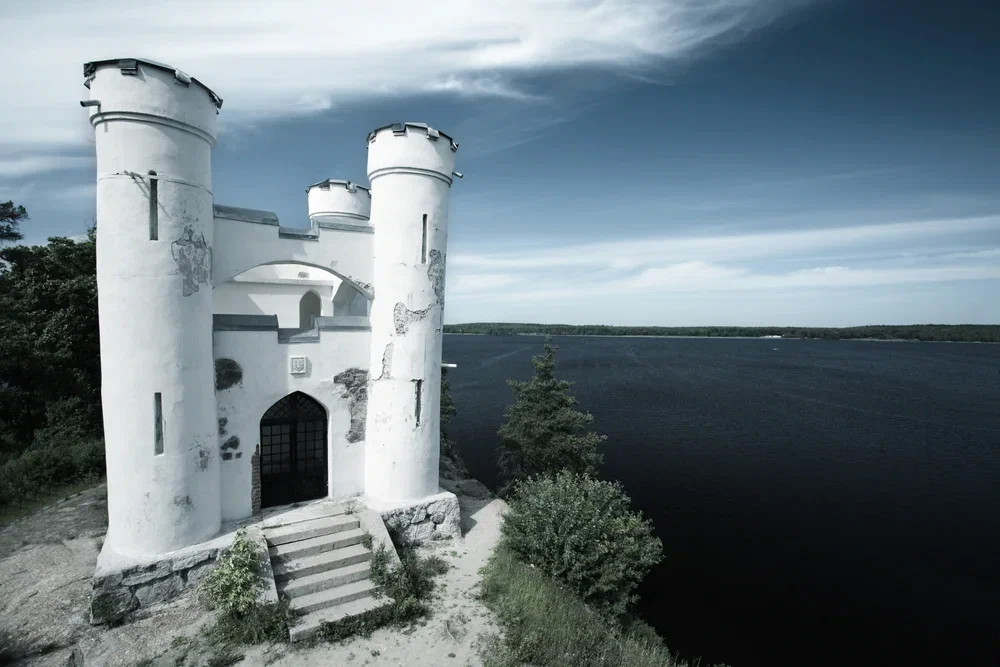 Капелла Людвигсбург в парке Монрепо