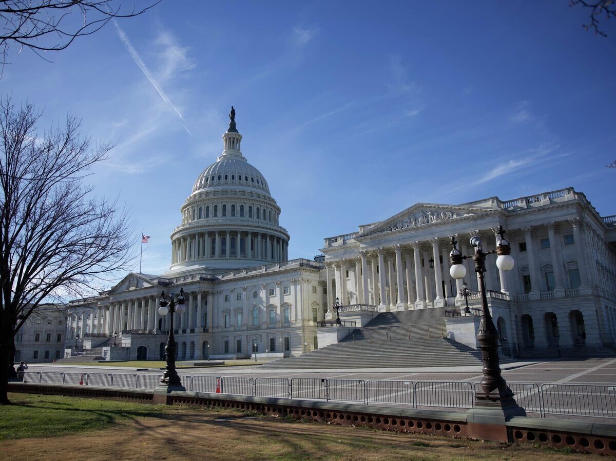    Здание Капитолия и Белого дома в Вашингтоне | © РИА Новости / Игорь Наймушин