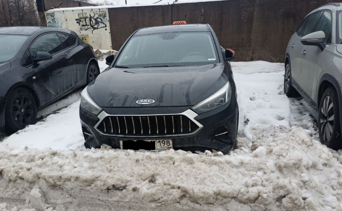 Ну по человечески почистить дорогу  - конечно, не судьба...