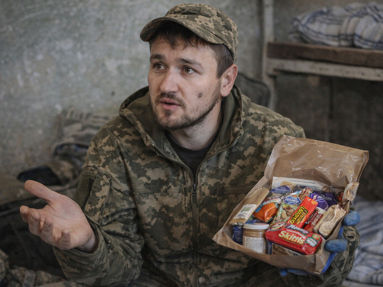     Коллаж: генерация ChatGPT