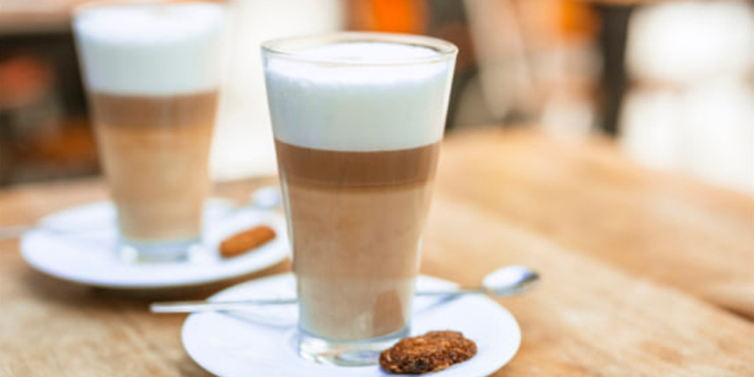 Бариста рассказал о пропорциях кофейных напитков и подсказал, из каких кружек вкуснее