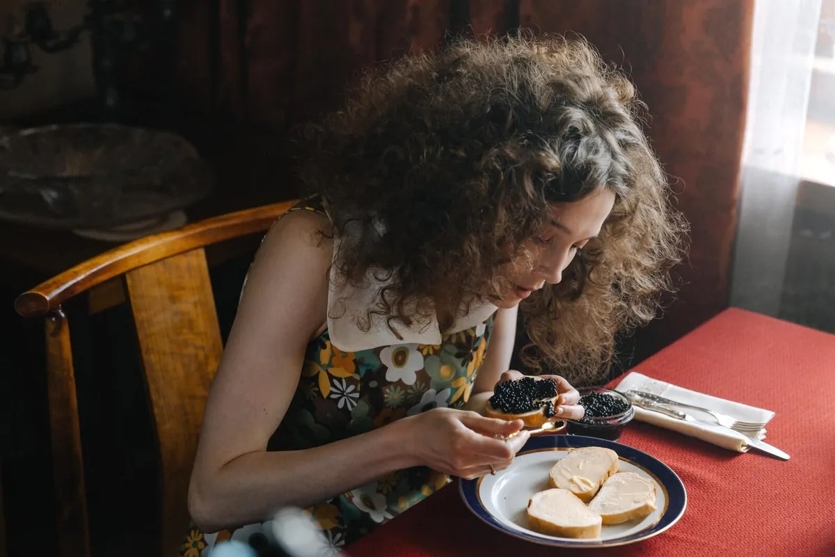 Кадр из сериала «Время Счастливых»