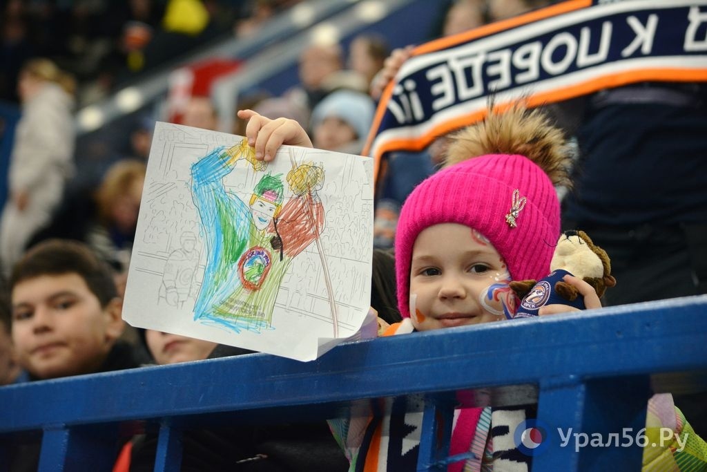    Сегодня ХК «Южный Урал» начнет заключительную домашнюю серию этого сезона игрой с ХК «АКМ»