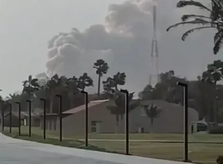 Чадит знатно