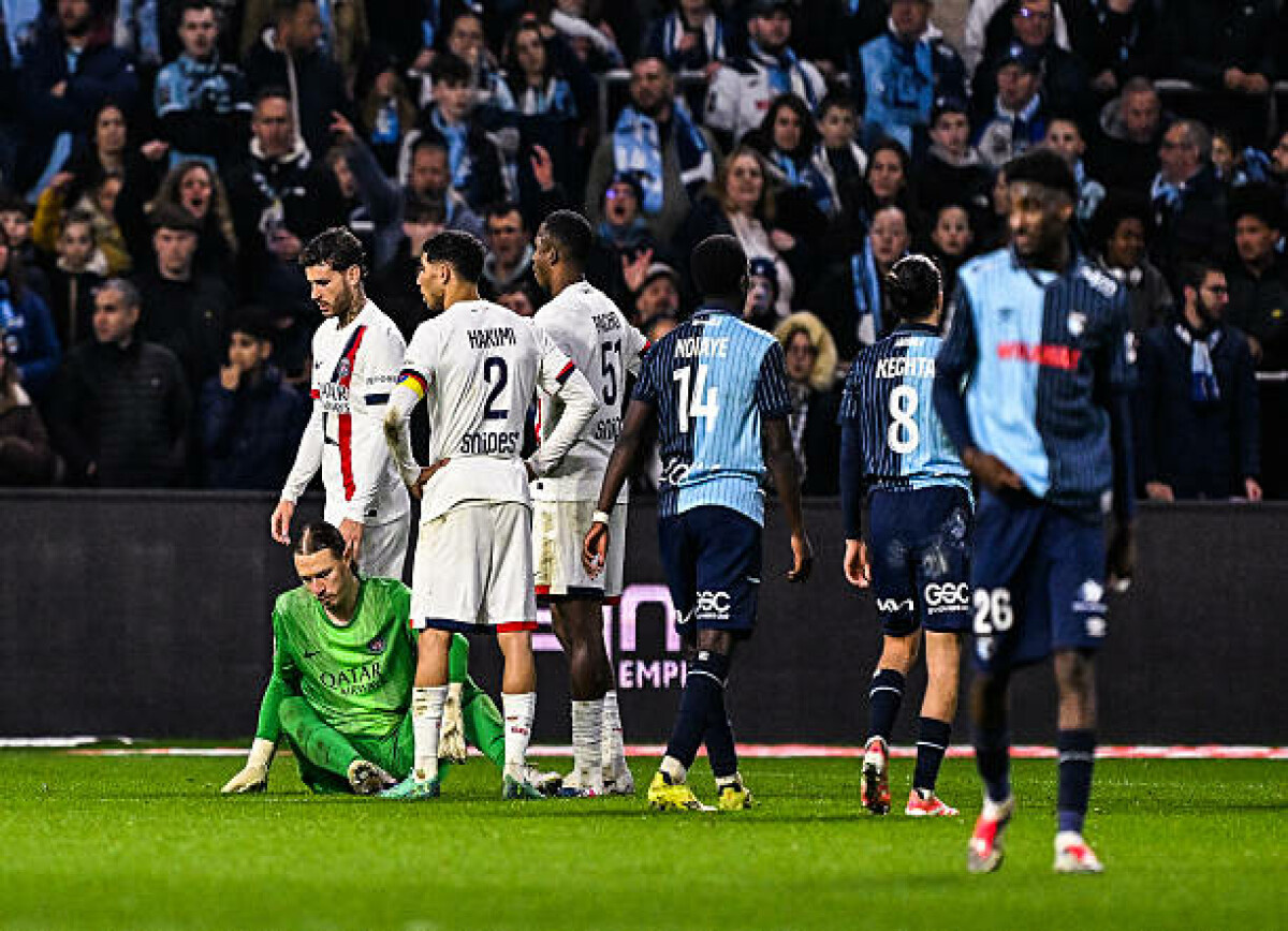     Экс-чемпион мира Рами прокомментировал спорный момент с участием Сафонова