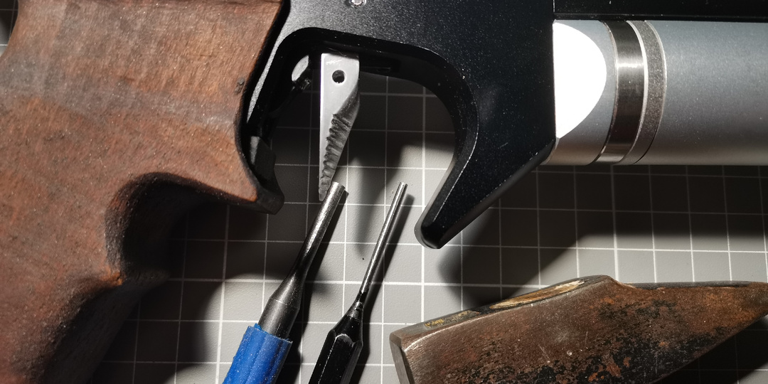 Скользкий спусковой крючок на спортивном PP20