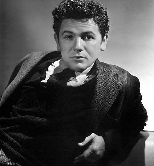 Гарфилд: актёр, которого в 1951 году внесли в чёрный список Голливуда и который умер в 39 лет во время любовной сцены