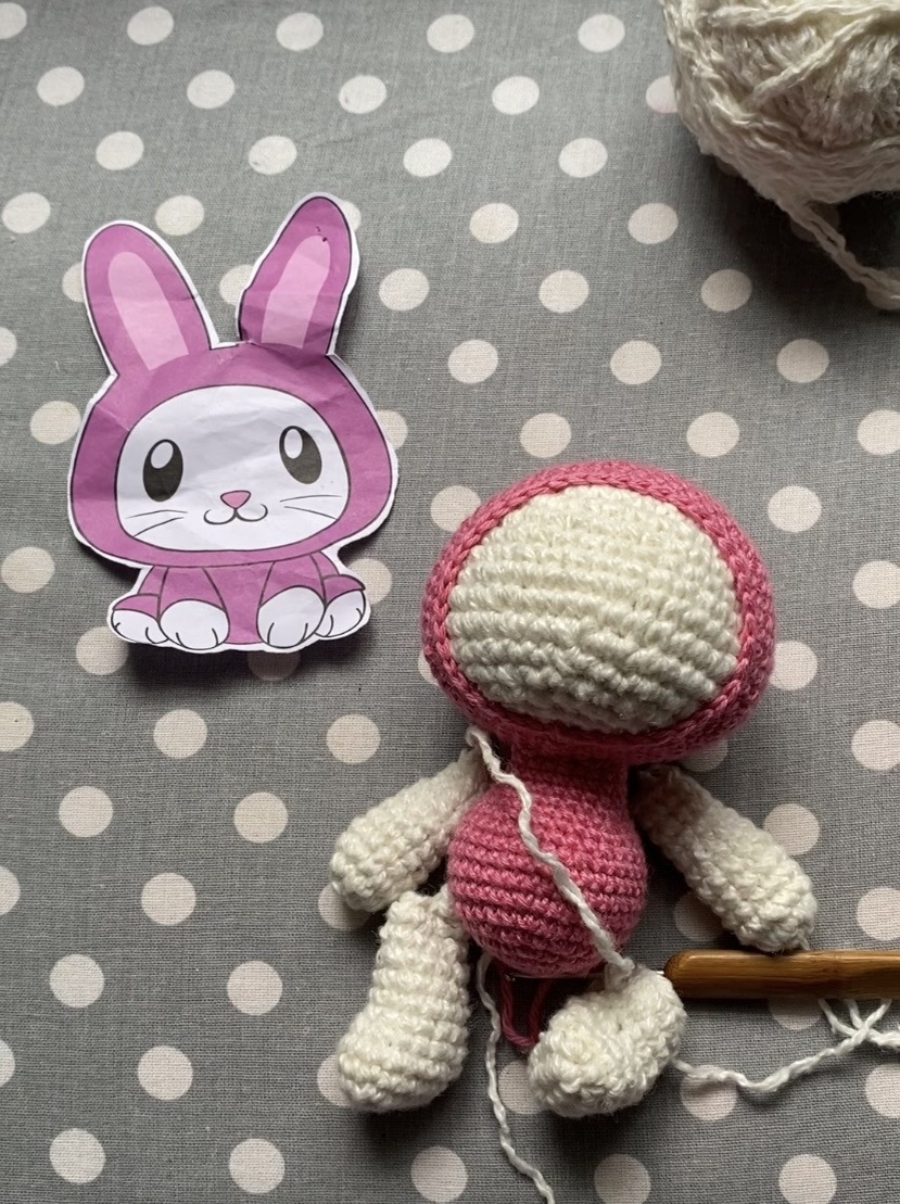 Почти все связала, остались ушки 