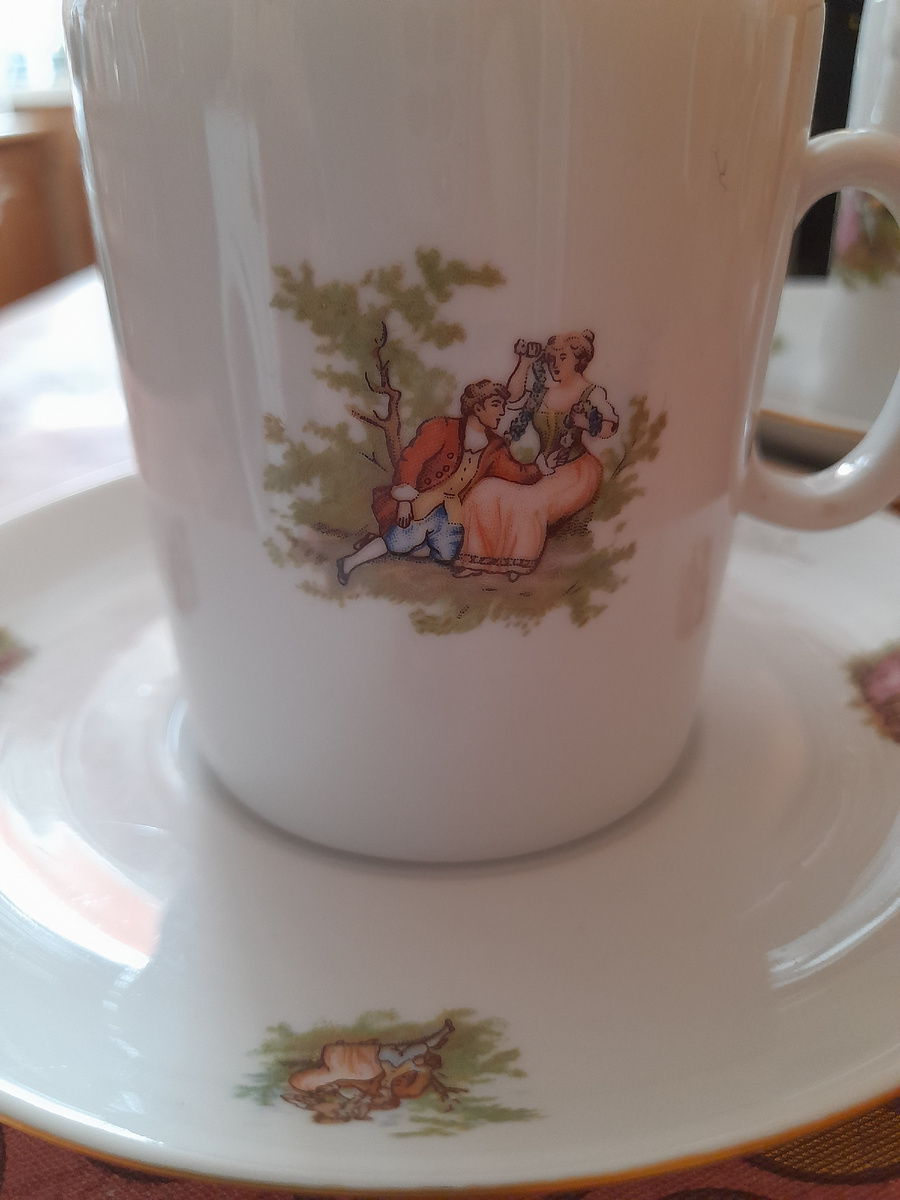 Чашка с блюдцем из чайного сервиза Jarolina