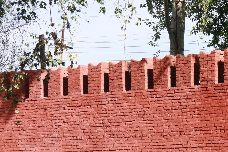    Место под строительство выбрали на территории бывшего карьера. Олег УКЛАДОВ