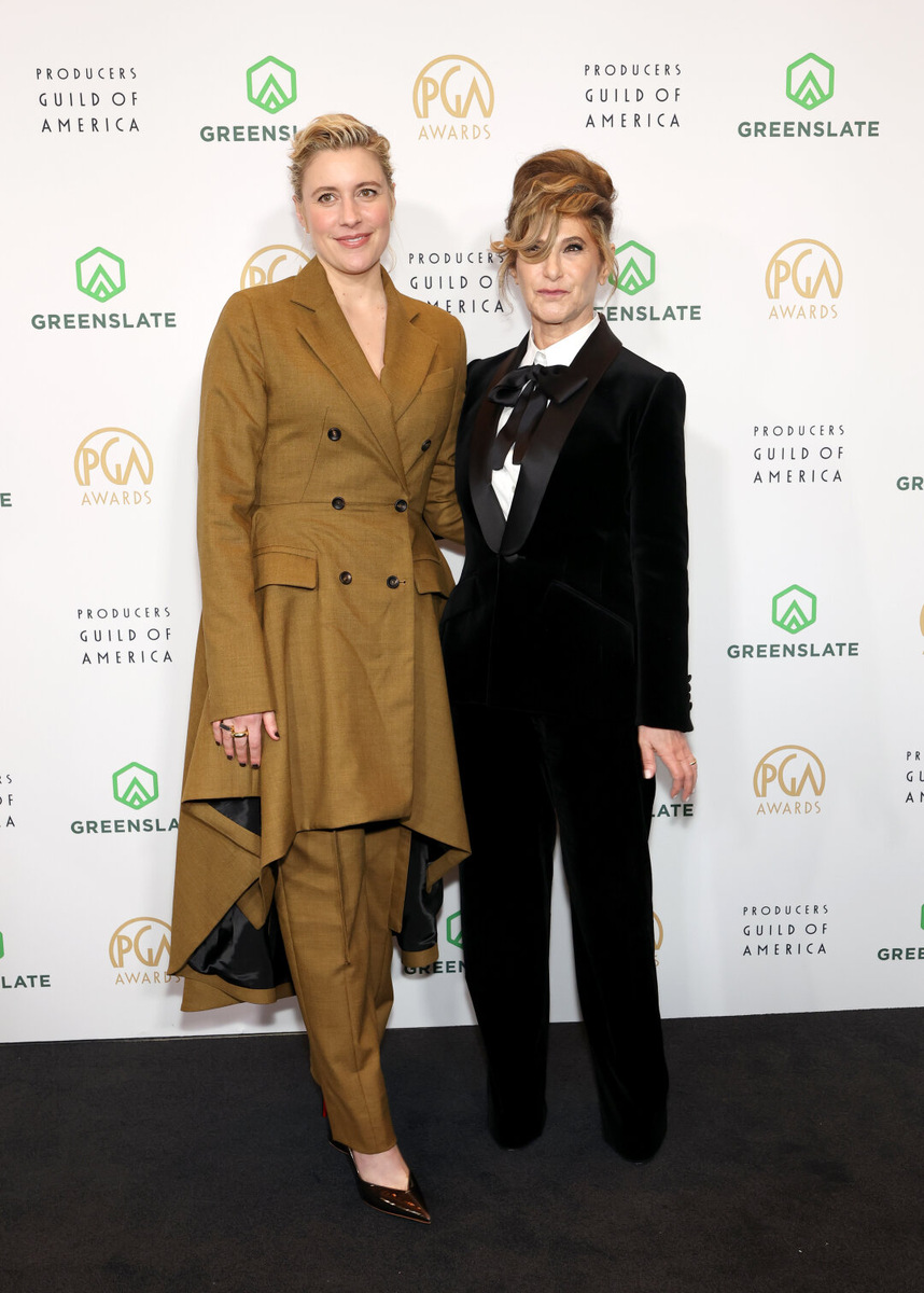    Грета Гервиг и Эми Паскаль, которая была удостоена премии имени Дэвида О. Селзника за выдающийся вклад в кино