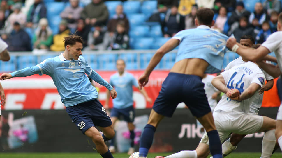 Фото: Юрий Стрелец / Коммерсантъ