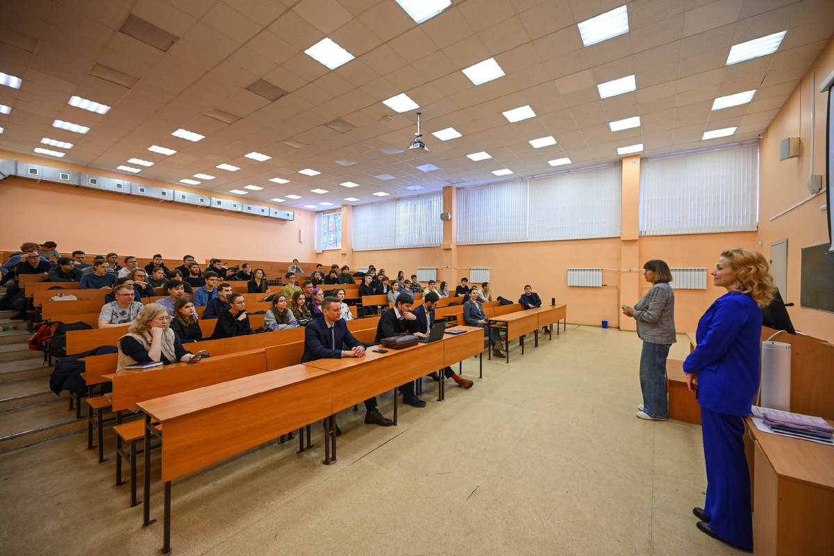 Встреча в ОмГТУ. Фото Андрея Кудрявцева