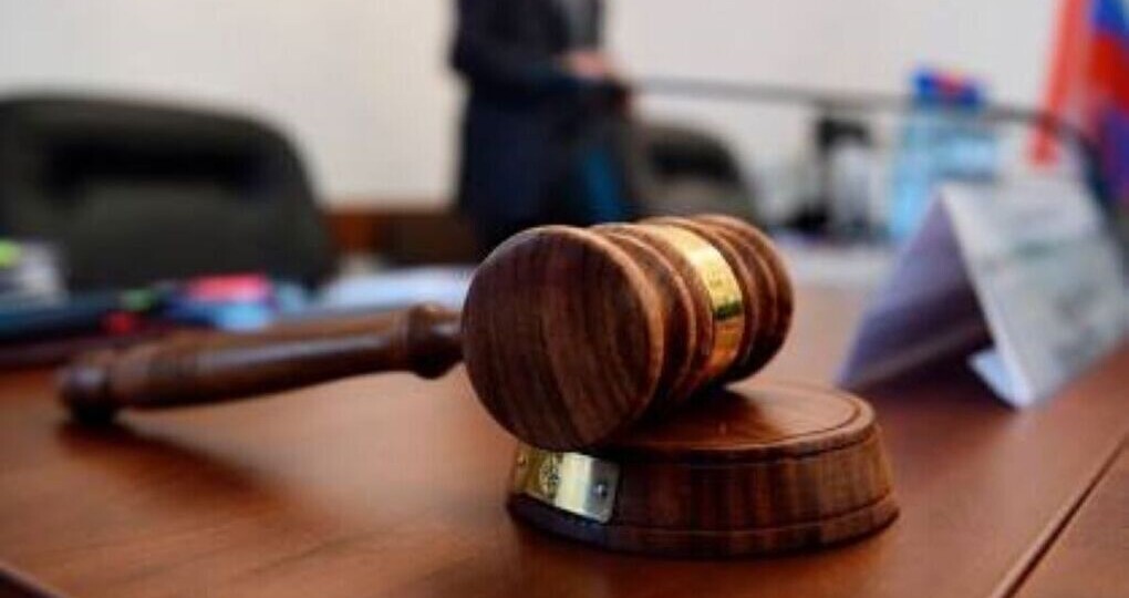 Против адвоката возбудили уголовное дело за неуважение к суду