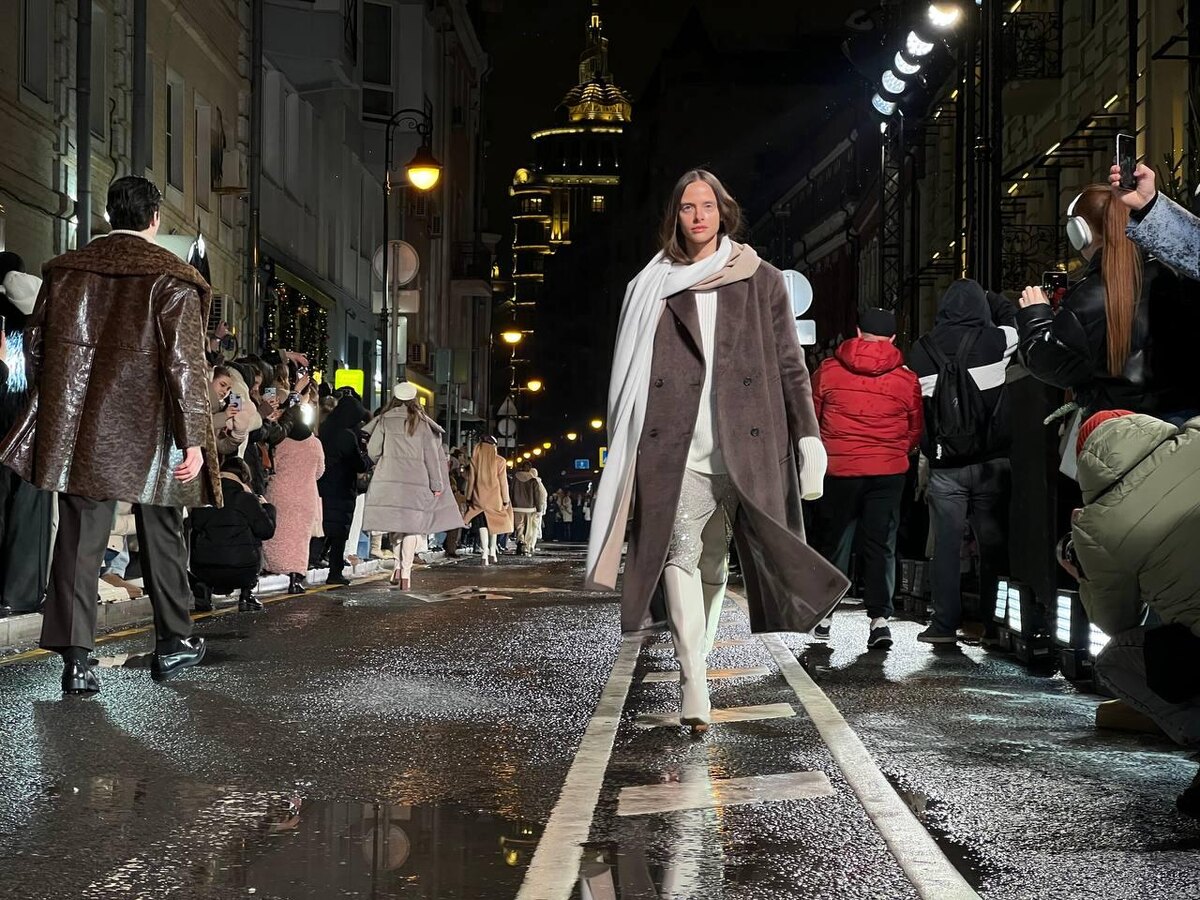 "Аннушка уже купила подсолнечное масло, и не только купила, но даже разлила. Так что заседание не состоится."(с) Фото: msk1.ru