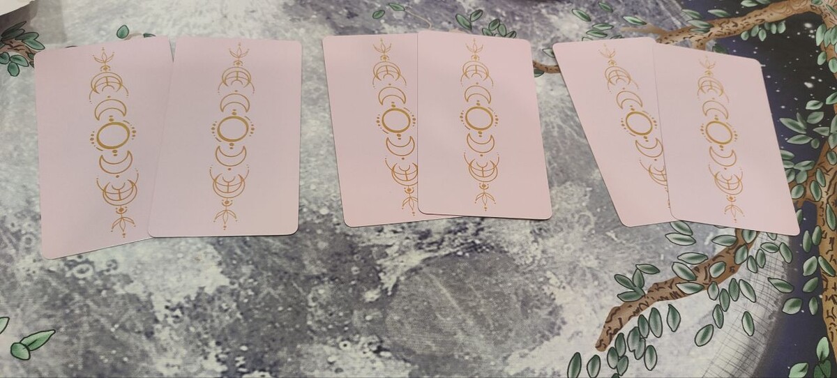 Загадайте мужчину и выберите один из трёх вариантов: нумерация слева направо 