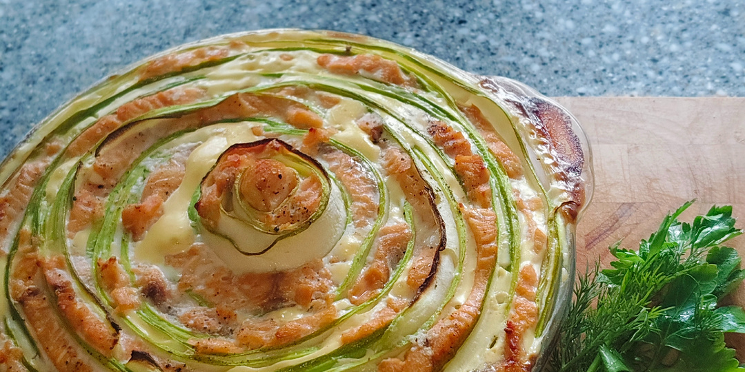 Кабачково-лососевая запеканка "Весенняя"