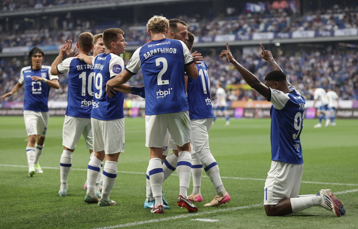    Футболисты "Балтики"  Михаил Синицын/ТАСС