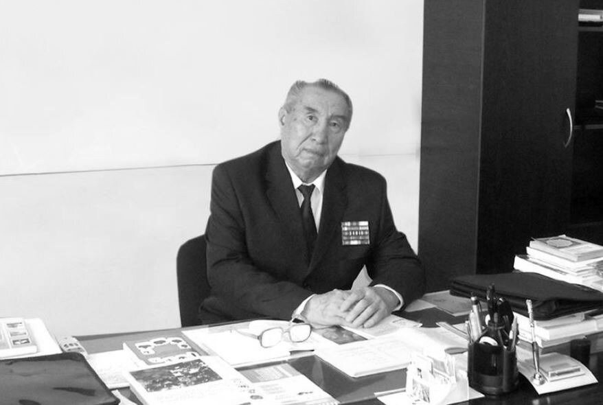    В начале 60-х годов эта идея о возможности использования в генетико -селекционных исследованиях диких представителей хлопчатника в качестве доноров полезных признаков игнорировалась, поддерживалось лишь межсортовое скрещивание, так как существовал монополизм мнения о нецелесообразности привлечения в селекцию диких видов.