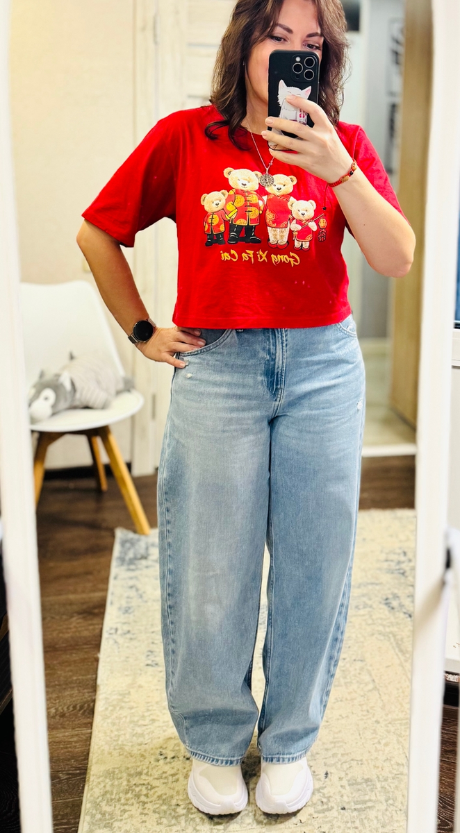 Оказалось, не только модная, а в тренде - здесь не просто широкий крой, а багги - широкий округлый крой