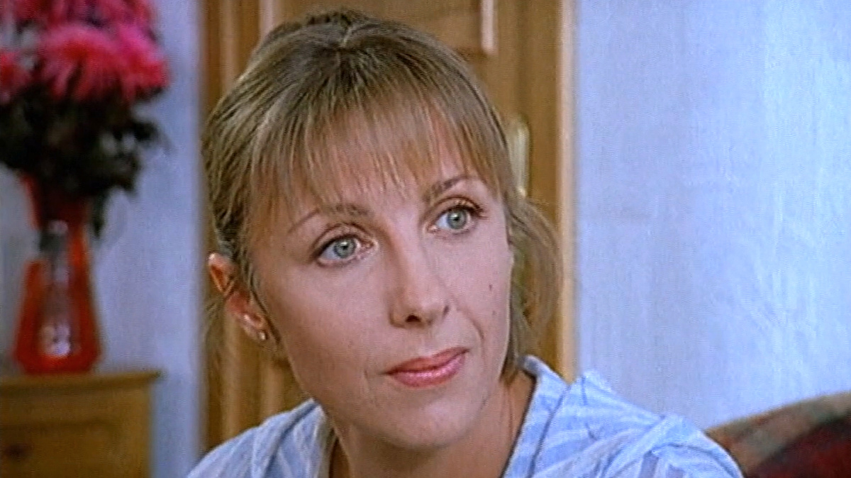 Кадр из сериала "Каменская", 1999 г., режиссер Юрий Мороз, сценаристы Александра Маринина, Юрий Полозов, Наталия Токарева, композитор Алексей Айги (скриншот)