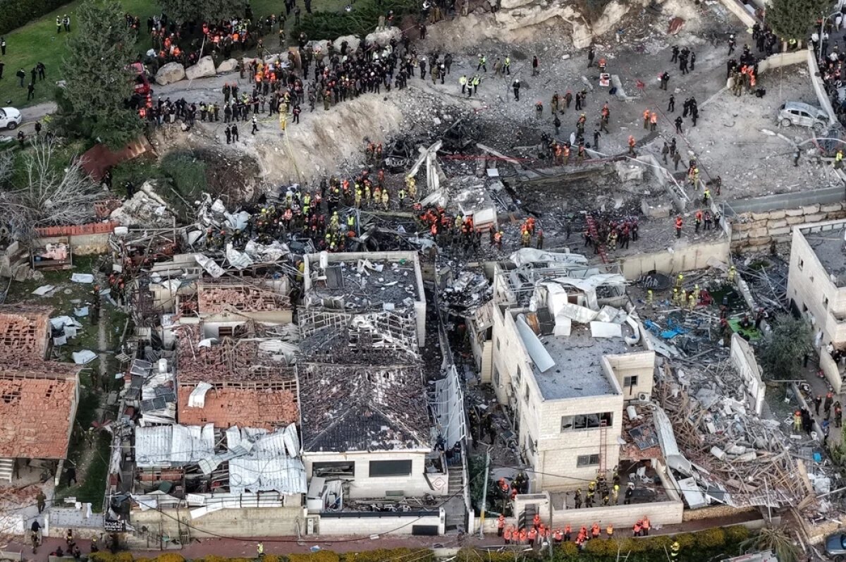    Иран наносит удары по американским объектам на Ближнем Востоке.