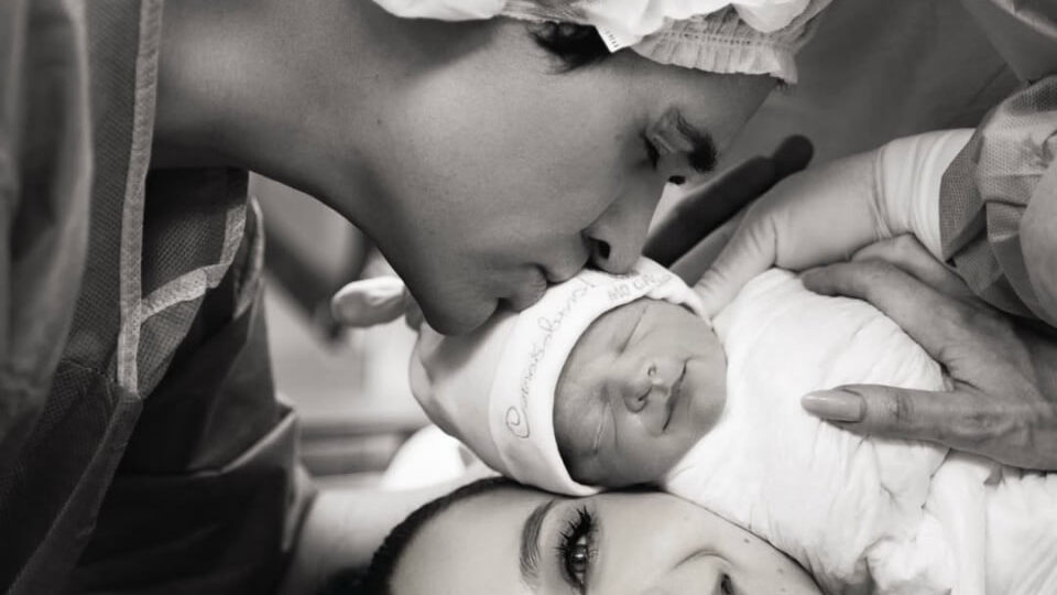 ВОЗЛЮБЛЕННЫЙ ЛЕРЧЕК ПОКАЗАЛ ПЕРВЫЕ ФОТО СЫНА