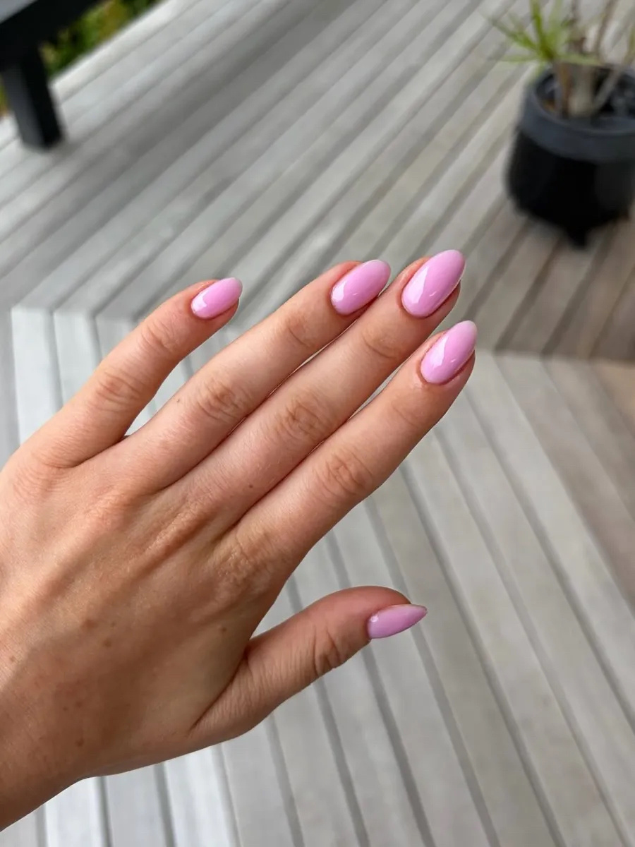    фото @amyburvillnails и @paintedbyloz